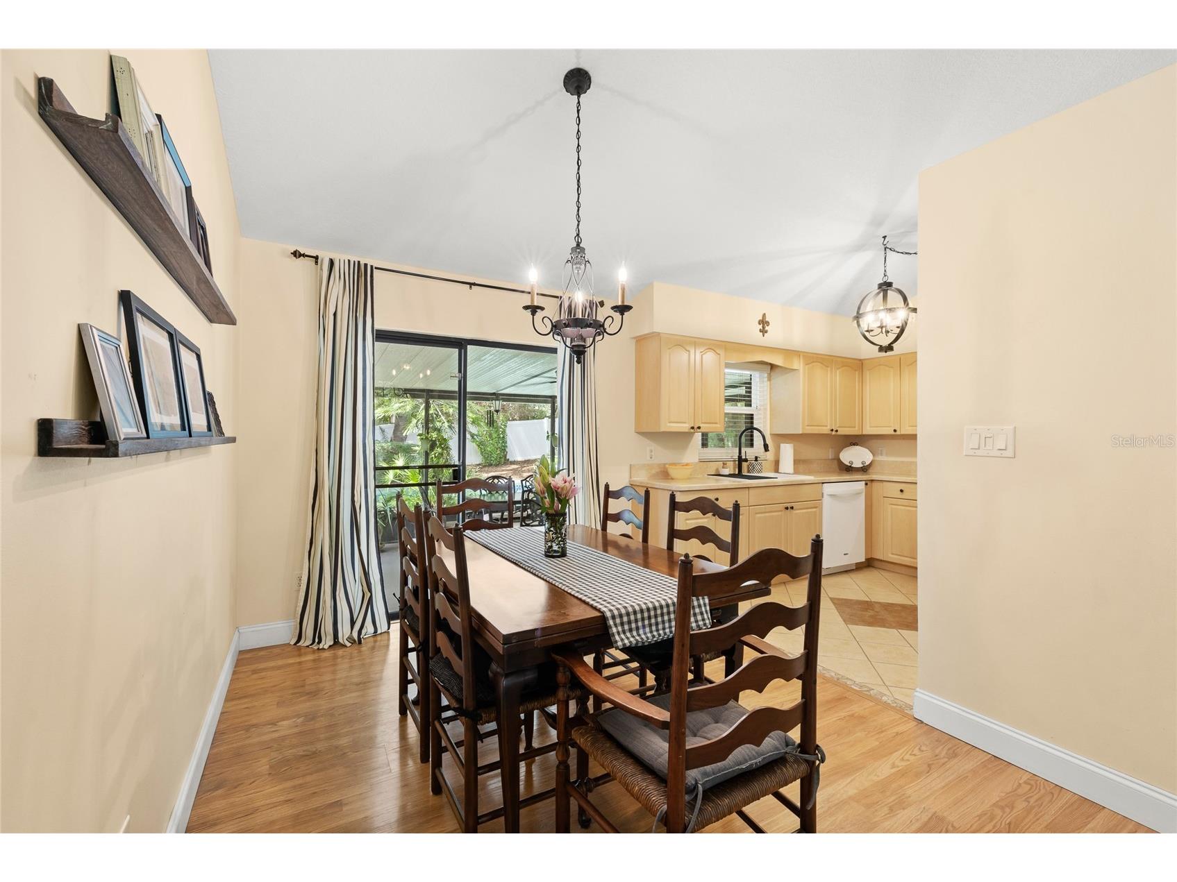 7949 Goldleaf Street Orlando FL 32835 O6411950 image13