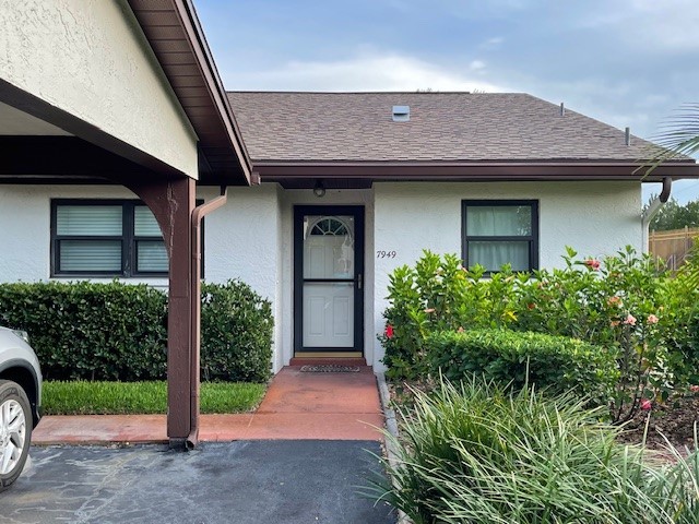 7949 Radcliffe Circle Port Richey FL 34668 W7878185 image1