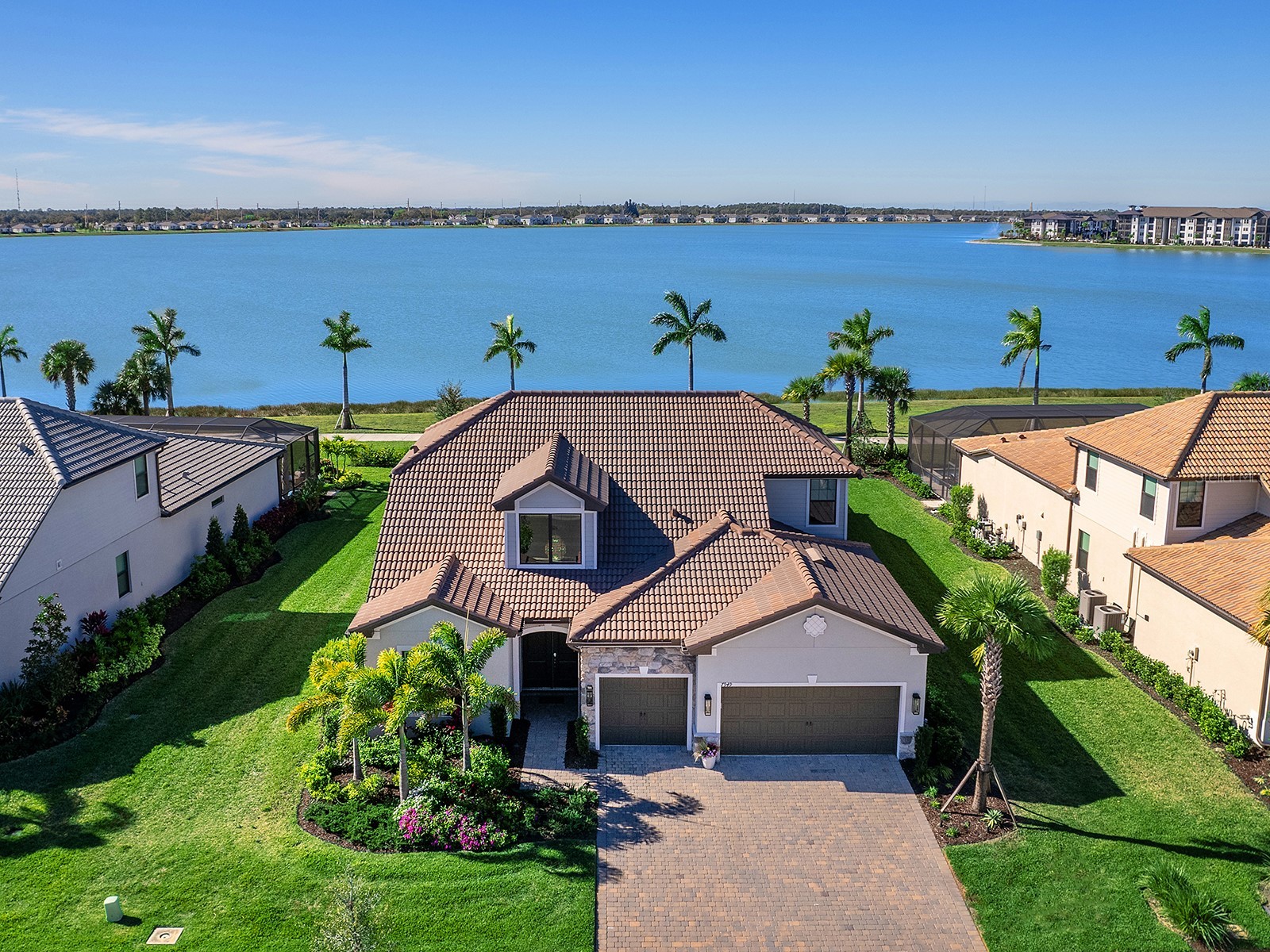 7949 Sunset Pines Drive Sarasota FL 34240 A4681097 image1