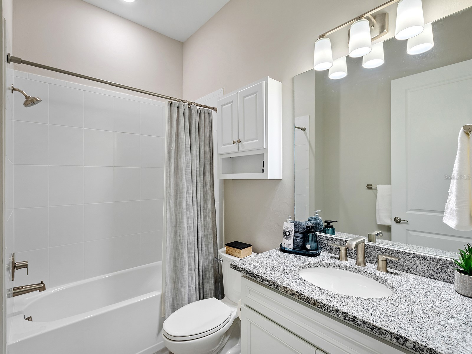 7949 Sunset Pines Drive Sarasota FL 34240 A4681097 image45