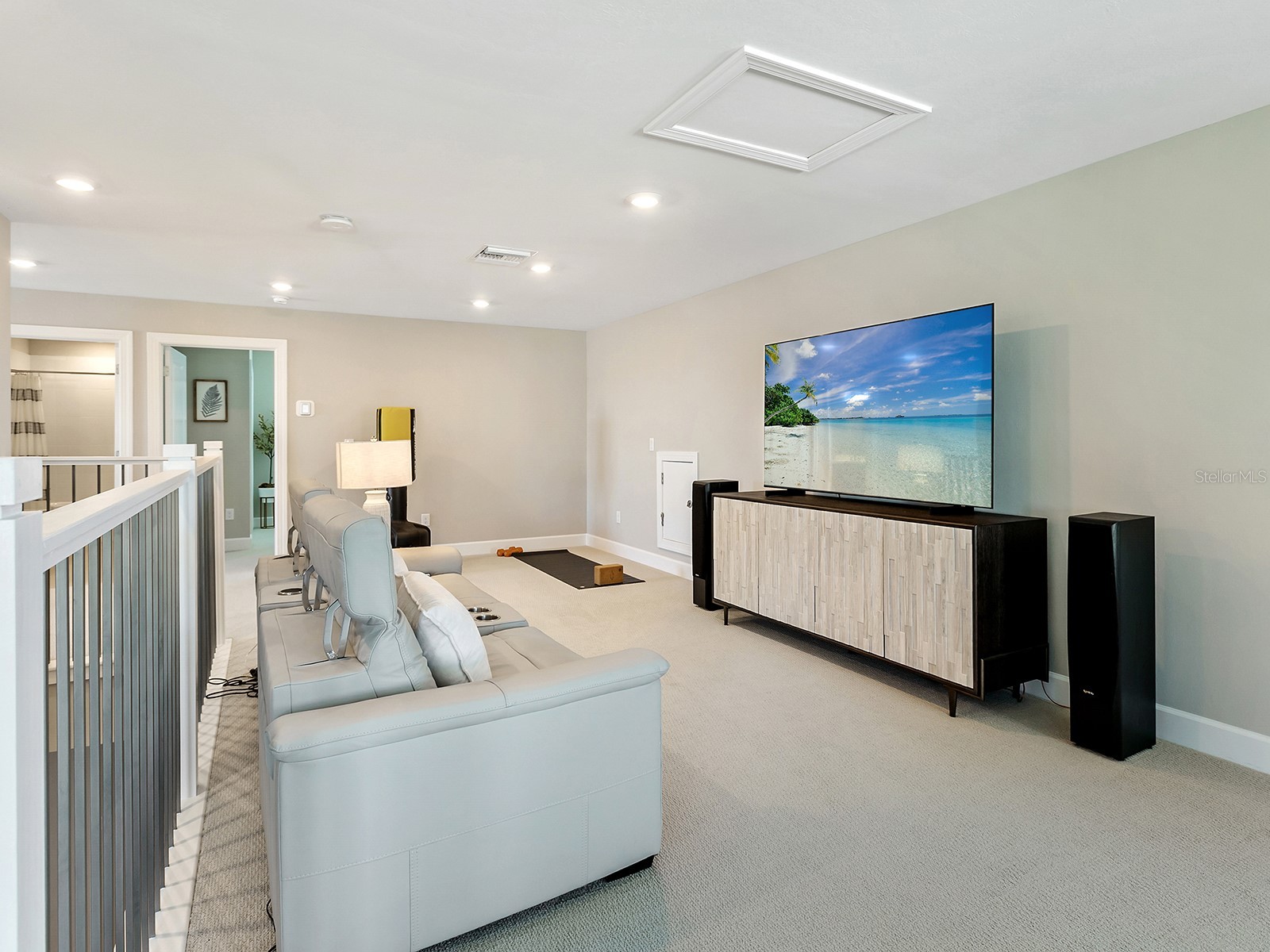 7949 Sunset Pines Drive Sarasota FL 34240 A4681097 image52