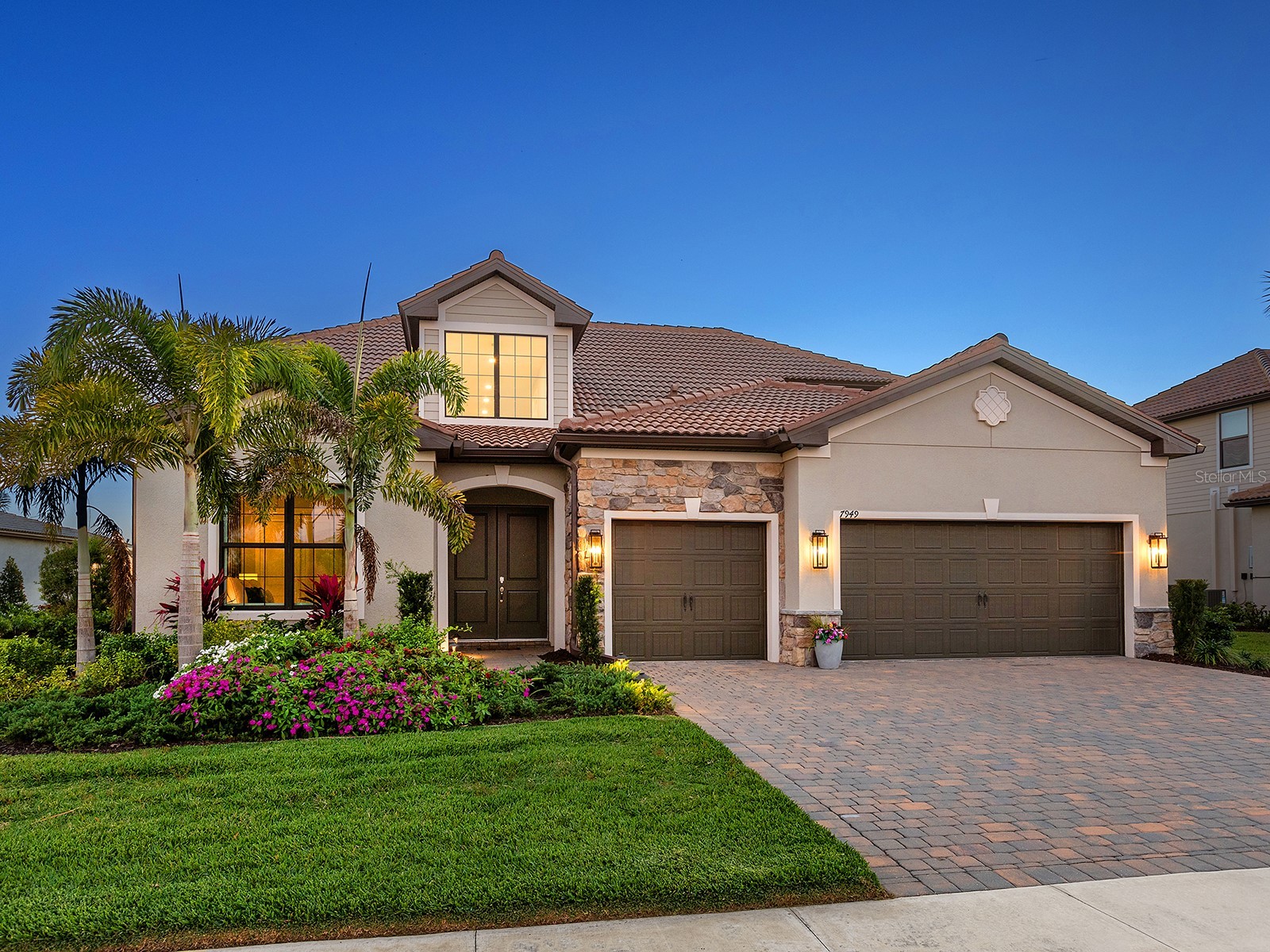7949 Sunset Pines Drive Sarasota FL 34240 A4681097 image8