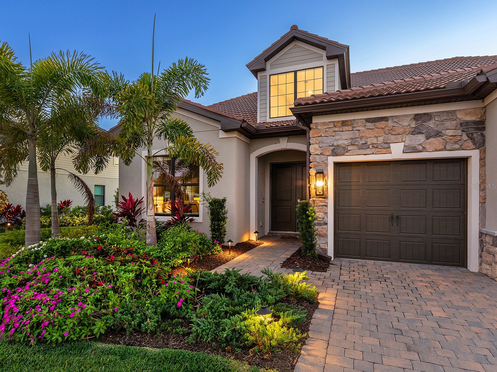 7949 Sunset Pines Drive Sarasota FL 34240 A4681097 image9