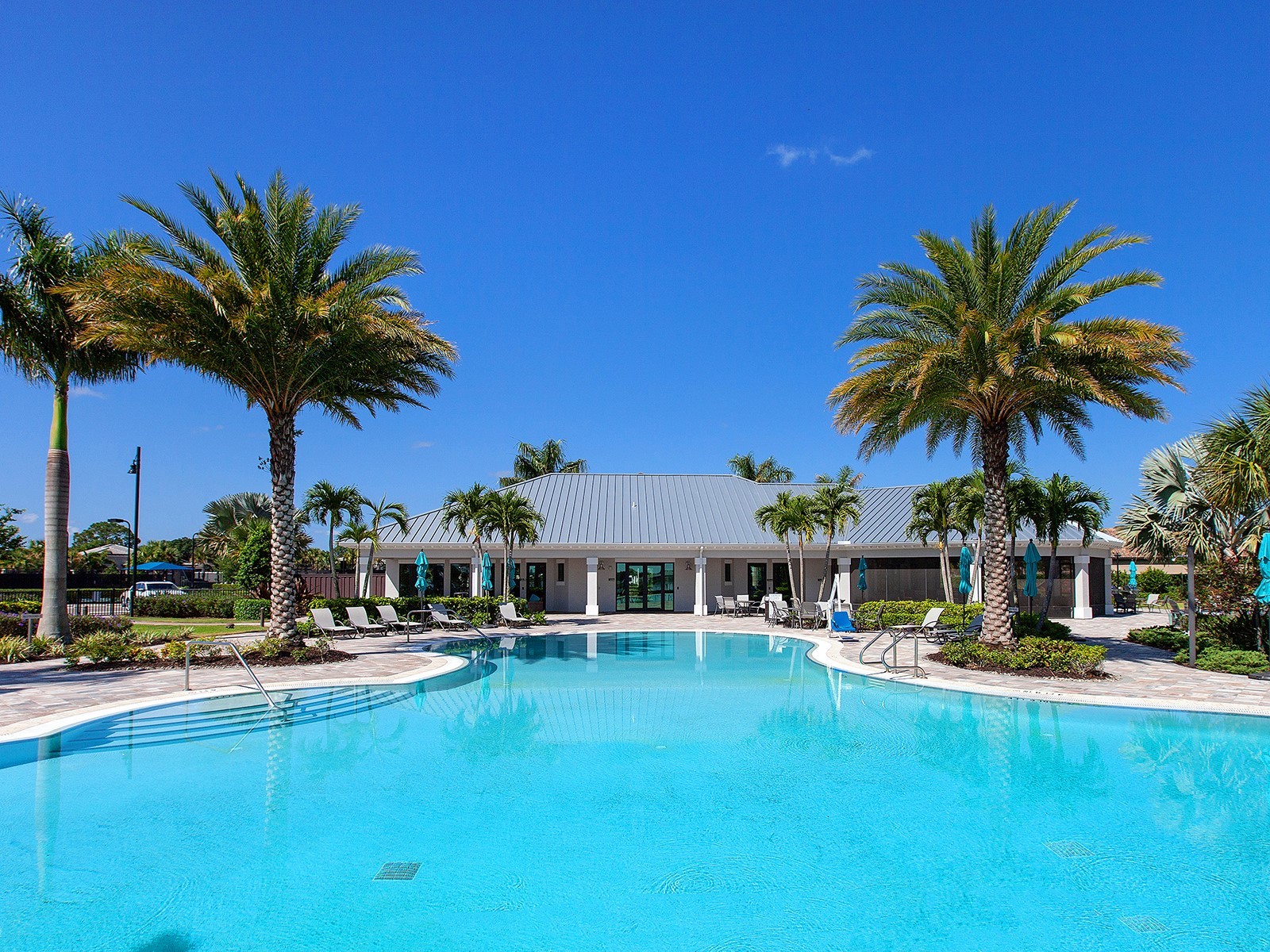 7949 Sunset Pines Drive Sarasota FL 34240 A4681097 image90