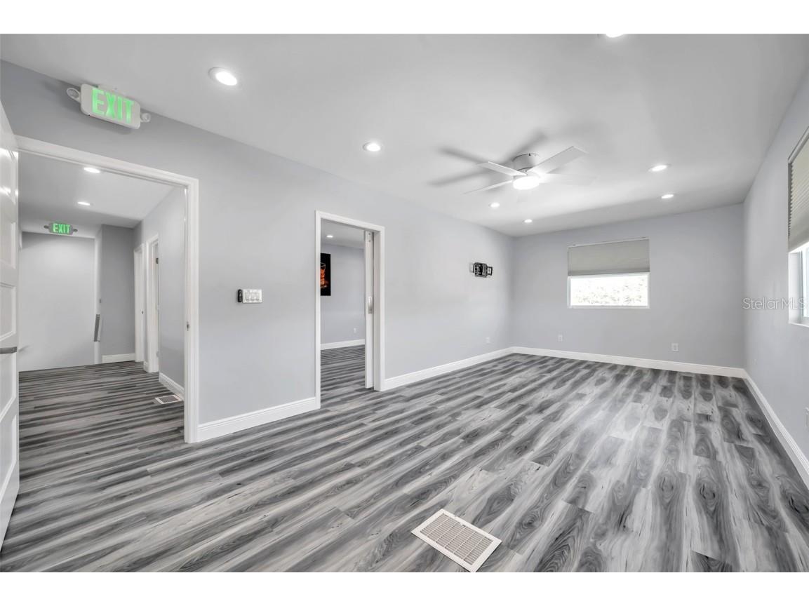 7949 Ulmerton Road Largo FL 33771 TB8432126 image38