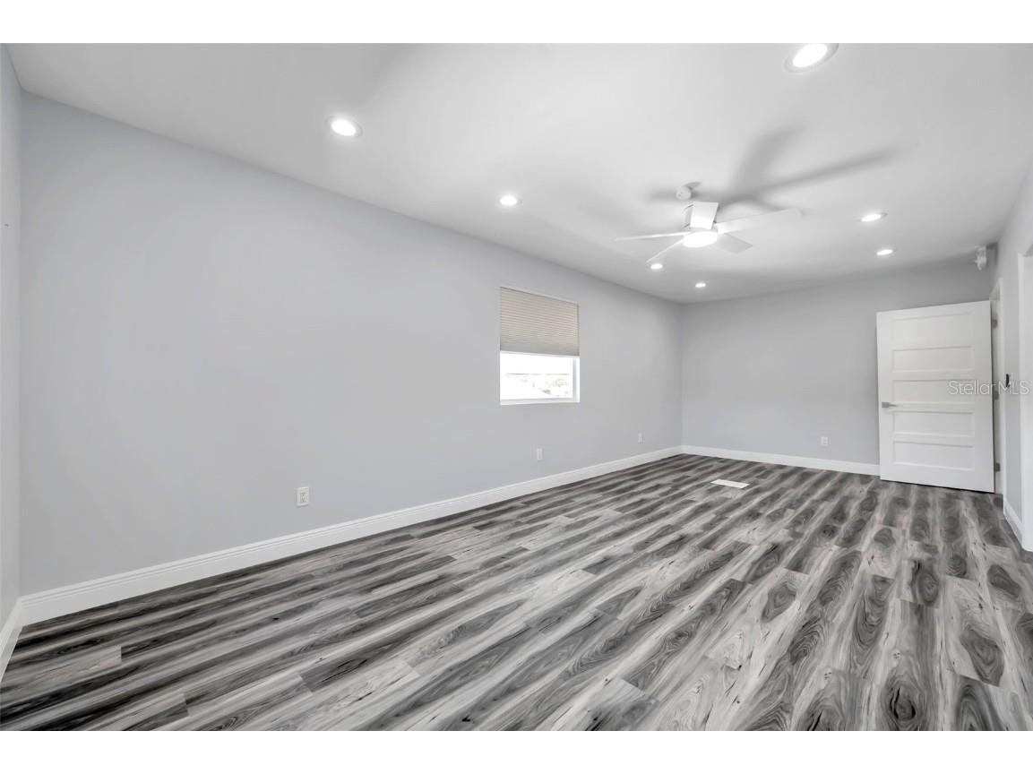 7949 Ulmerton Road Largo FL 33771 TB8432126 image40