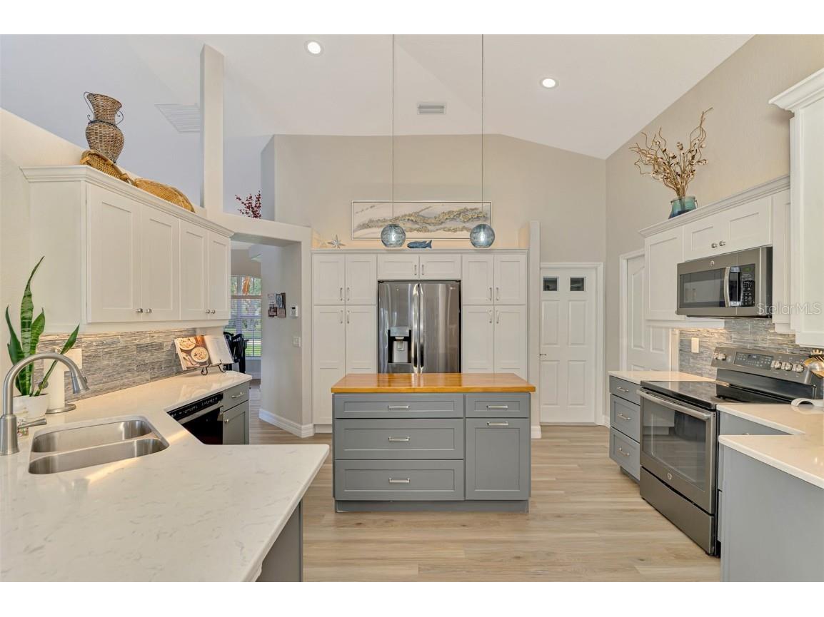 795 Boundary Boulevard Rotonda West FL 33947 D6144486 image24