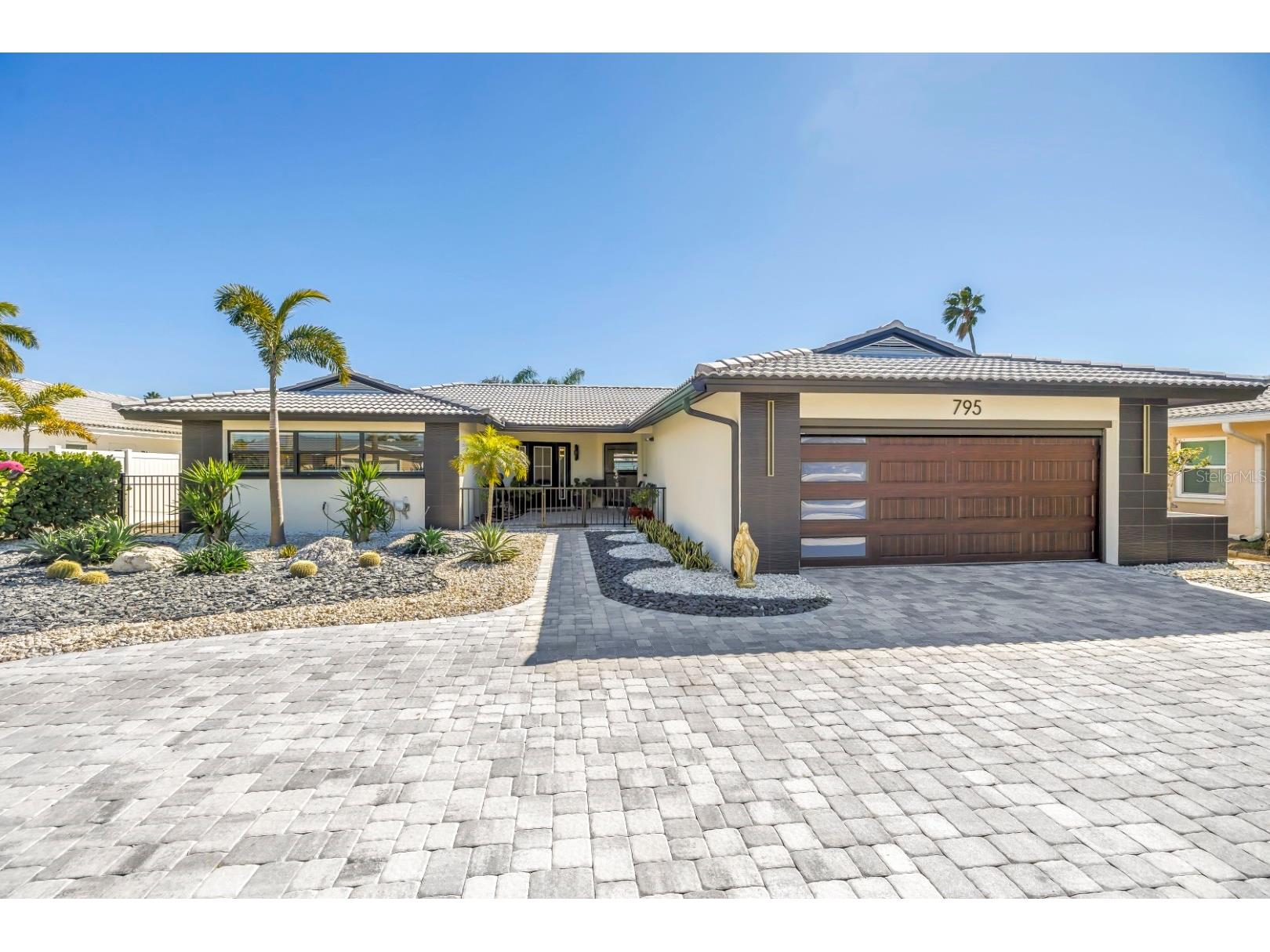 795 Capri Boulevard Treasure Island FL 33706 TB8476138 image4