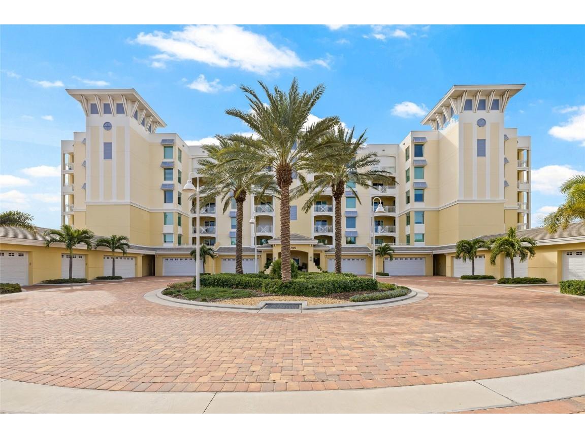 795 Collany Road #205 Saint Petersburg FL 33715 TB8451571 image1