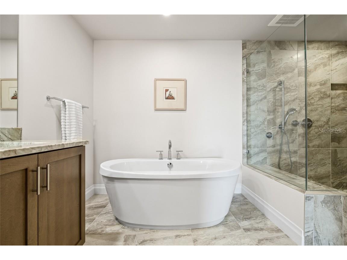 795 Collany Road #205 Saint Petersburg FL 33715 TB8451571 image39