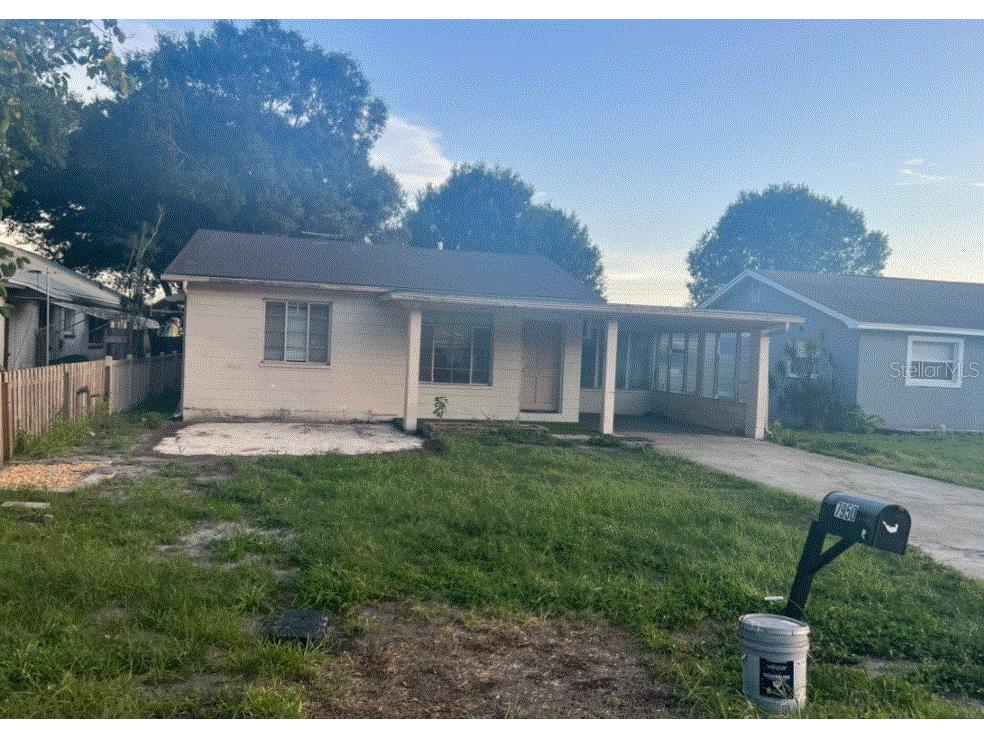 7950 43rd Avenue N Saint Petersburg FL 33709 U8210142 image1