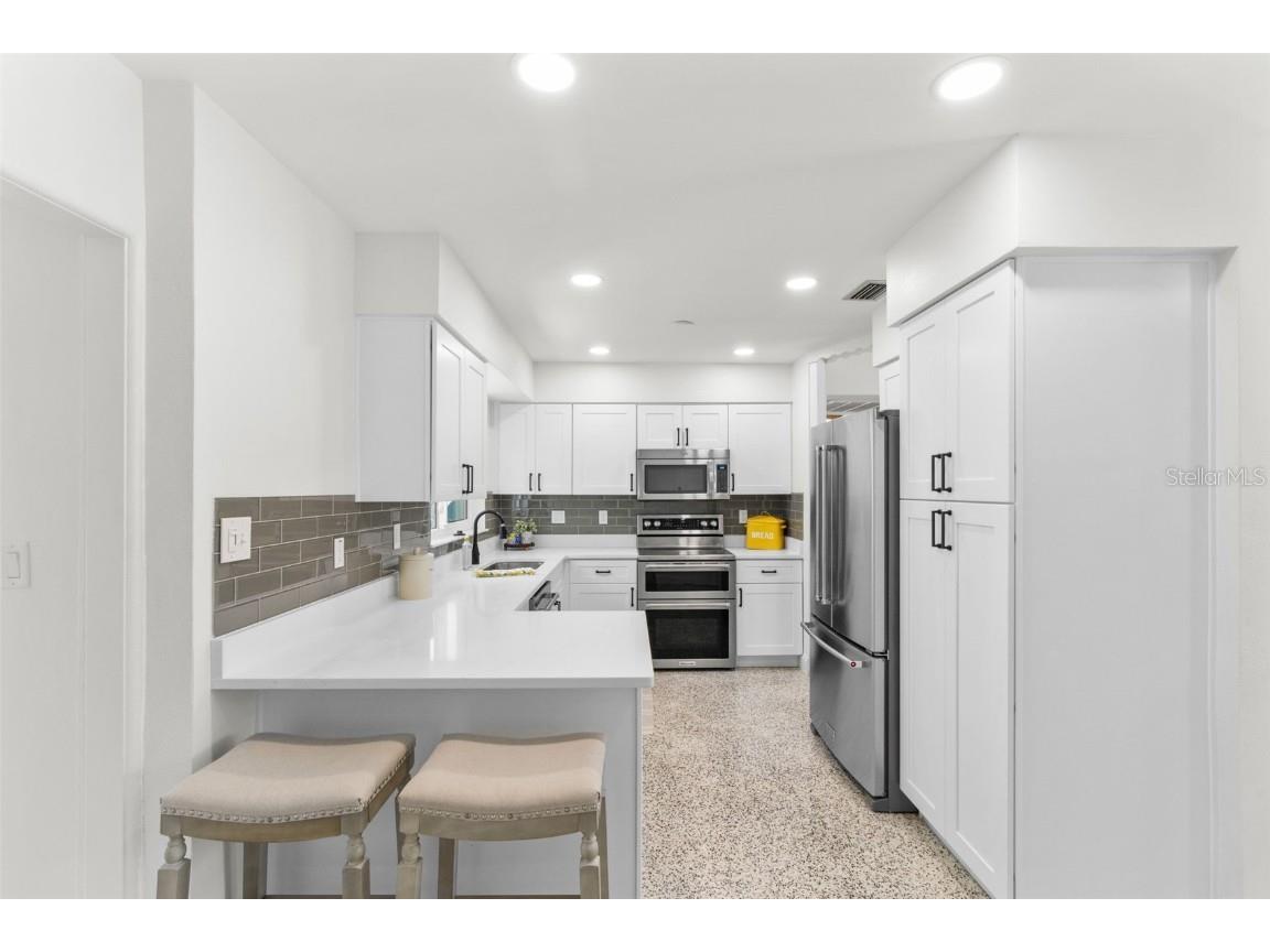 7950 Causeway Boulevard N Saint Petersburg FL 33707 TB8452016 image20