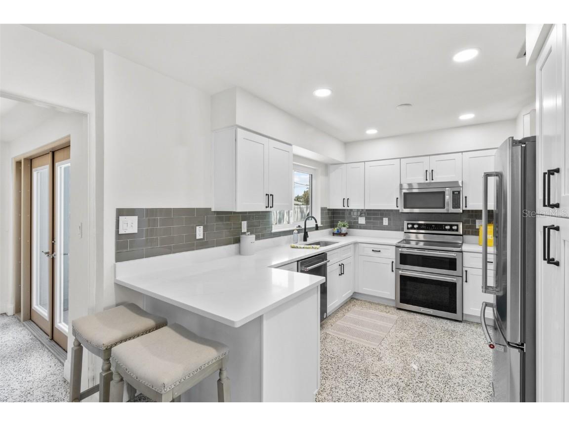 7950 Causeway Boulevard N Saint Petersburg FL 33707 TB8452016 image21