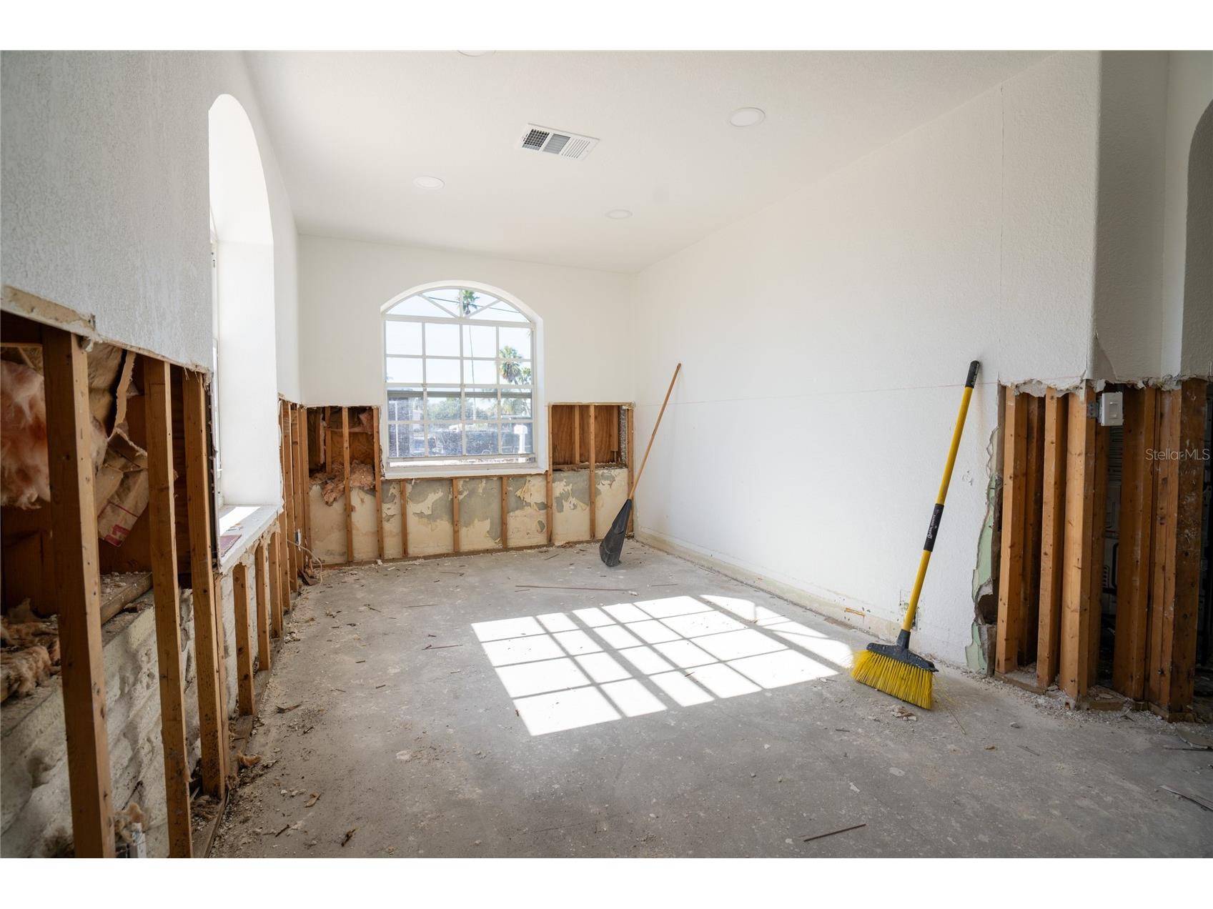 7951 Gulf Boulevard Saint Pete Beach FL 33706 TB8466793 image20