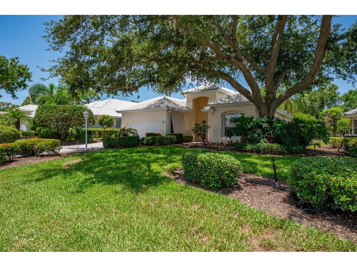 7952 Hampton Ct University Park FL 34201 A4655197 image1