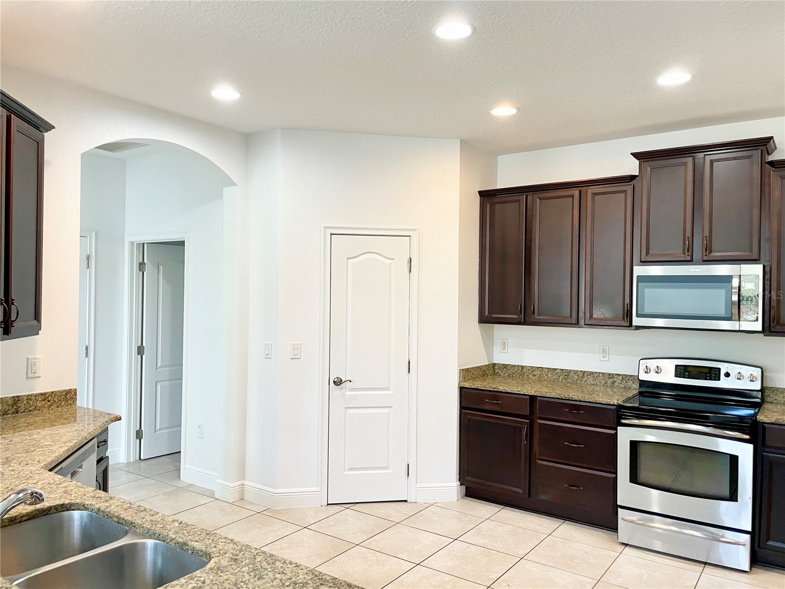 7952 Hampton Lake Drive Tampa FL 33647 TB8524106 image6