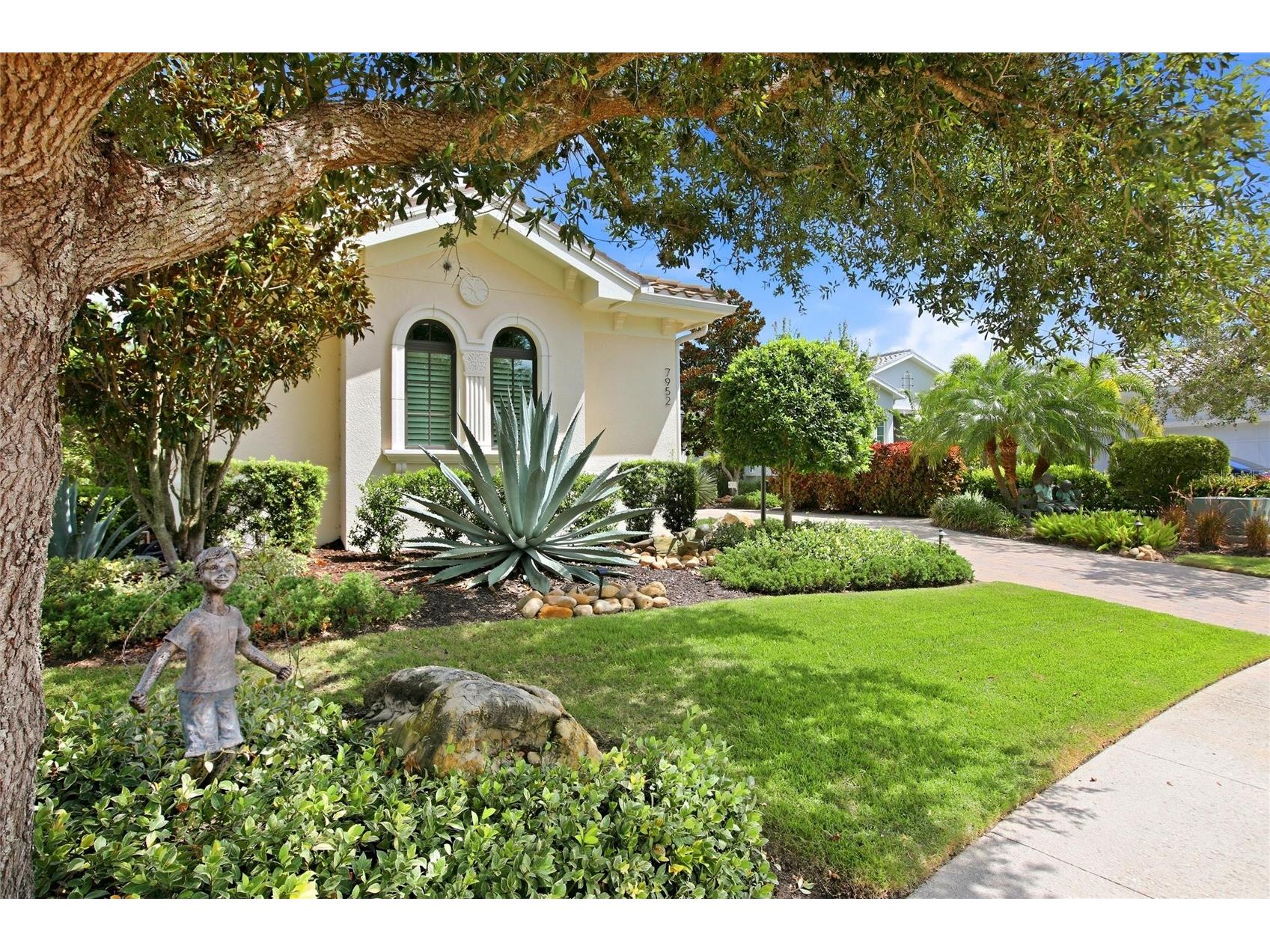 7952 Matera Court Lakewood Ranch FL 34202 A4697755 image7