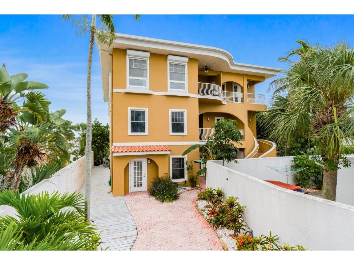 7953 Bayshore Drive Treasure Island FL 33706 - INTRACOASTAL WATERWAY U8189234 image1