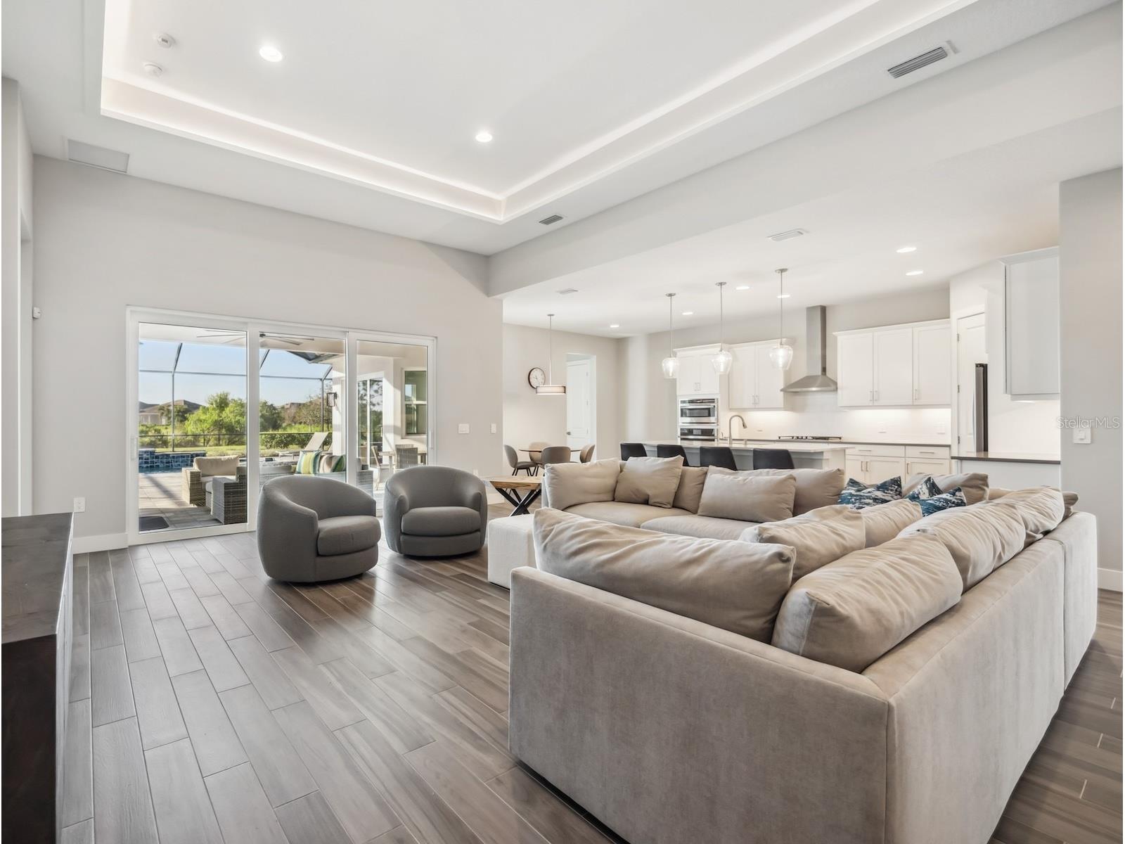 7953 Mainsail Lane Sarasota FL 34240 A4677743 image4