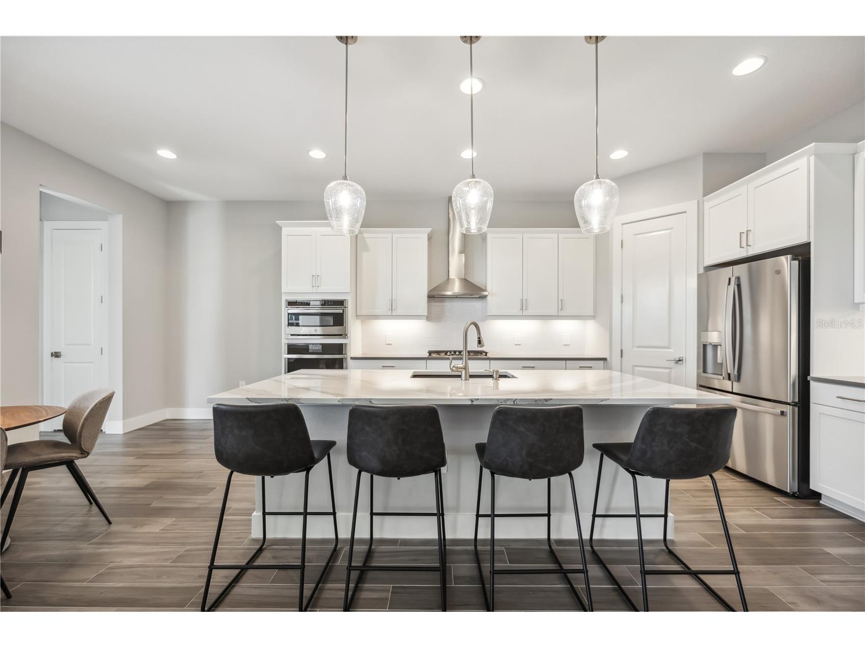 7953 Mainsail Lane Sarasota FL 34240 A4677743 image8