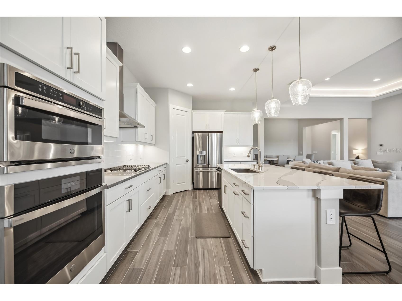 7953 Mainsail Lane Sarasota FL 34240 A4677743 image9