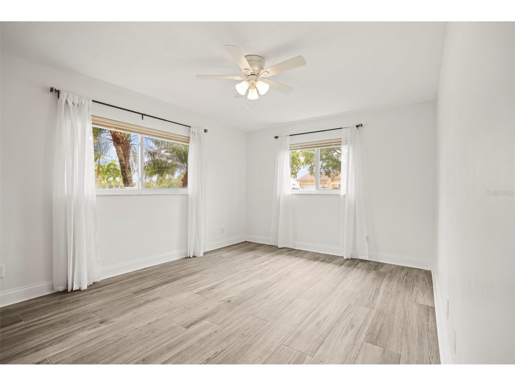 7955 Bayshore Drive Seminole FL 33776 TB8487133 image14