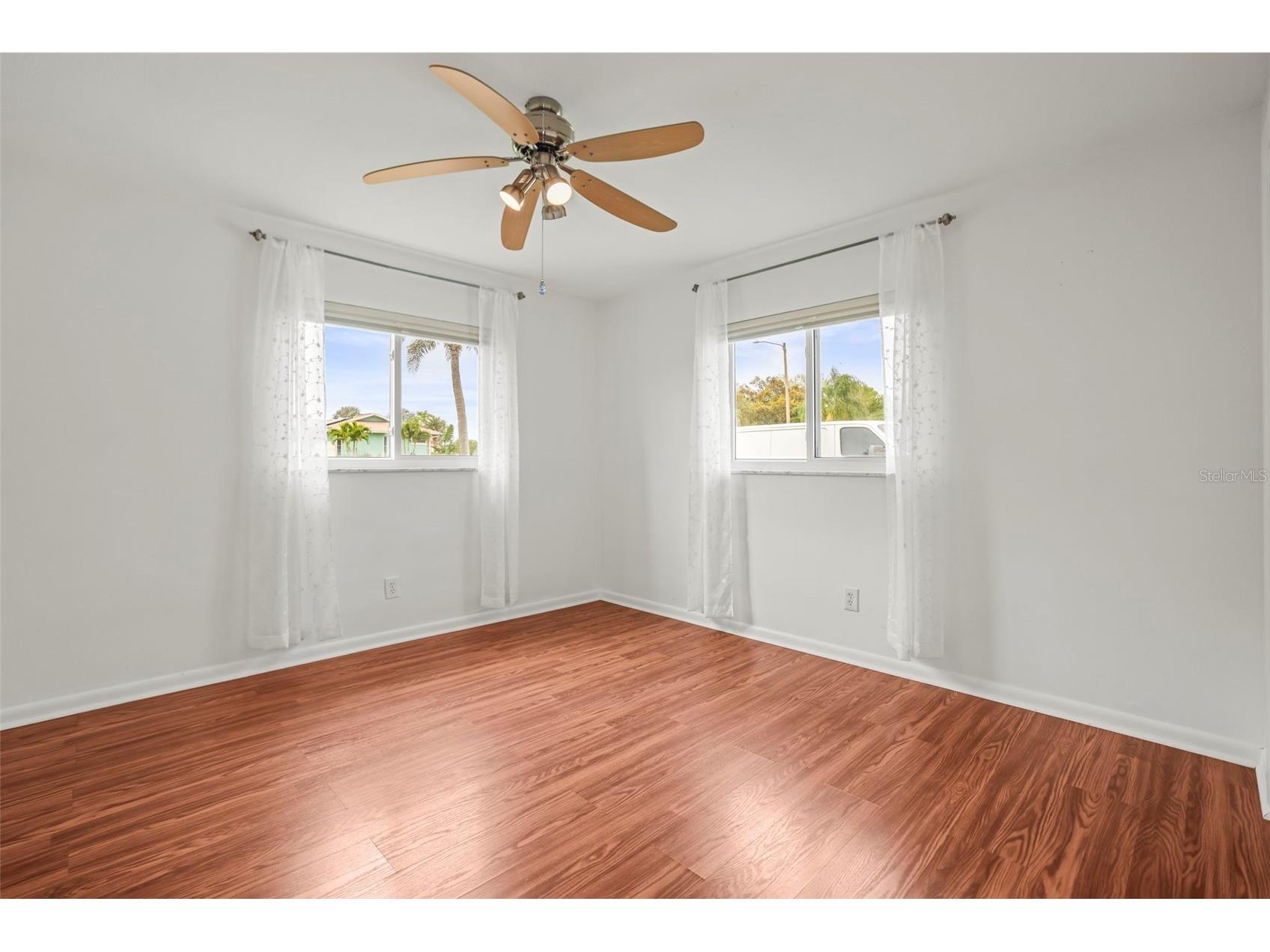 7955 Bayshore Drive Seminole FL 33776 TB8487133 image17