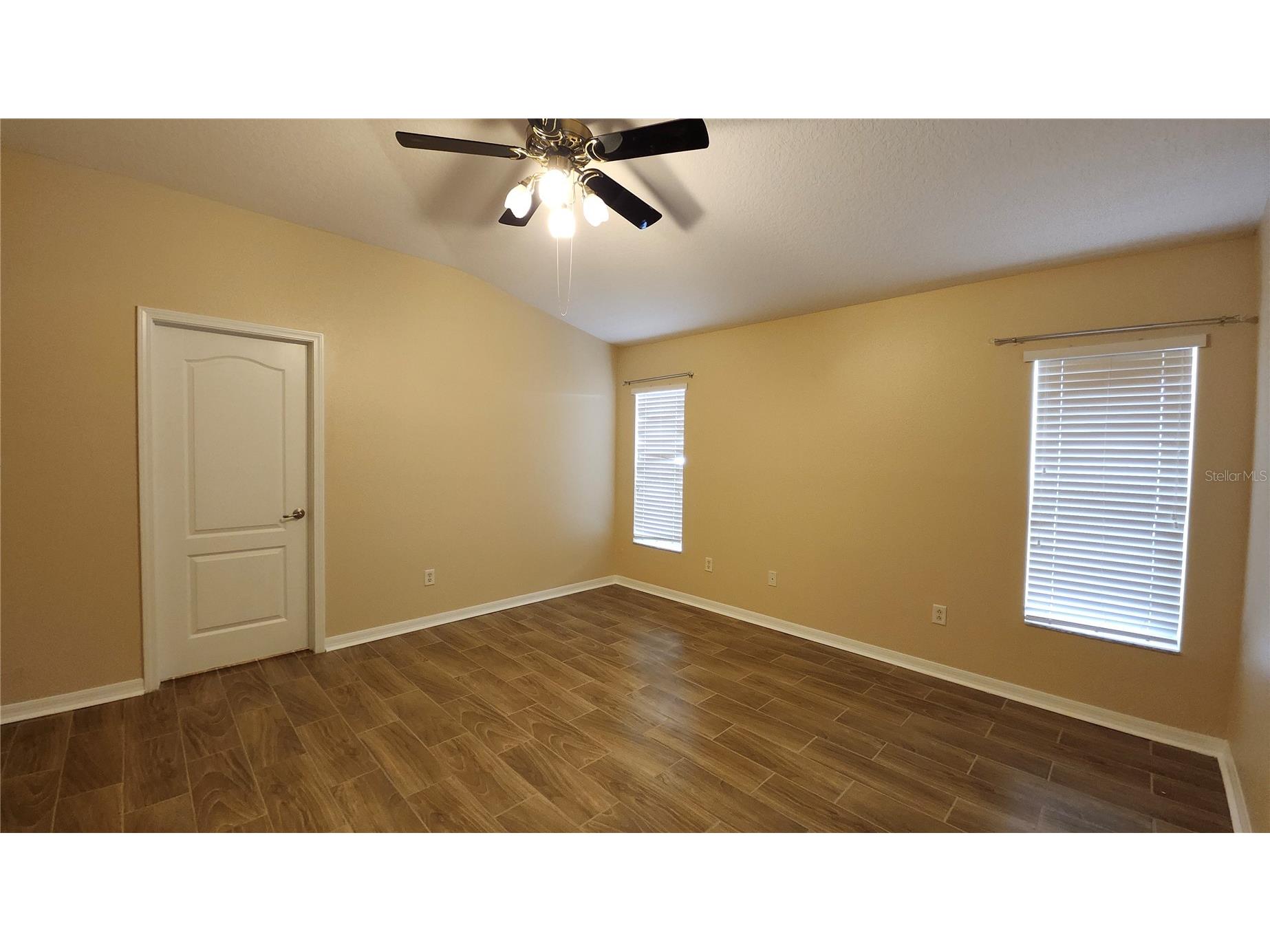 7955 Carriage Pointe Drive Gibsonton FL 33534 TB8524716 image12