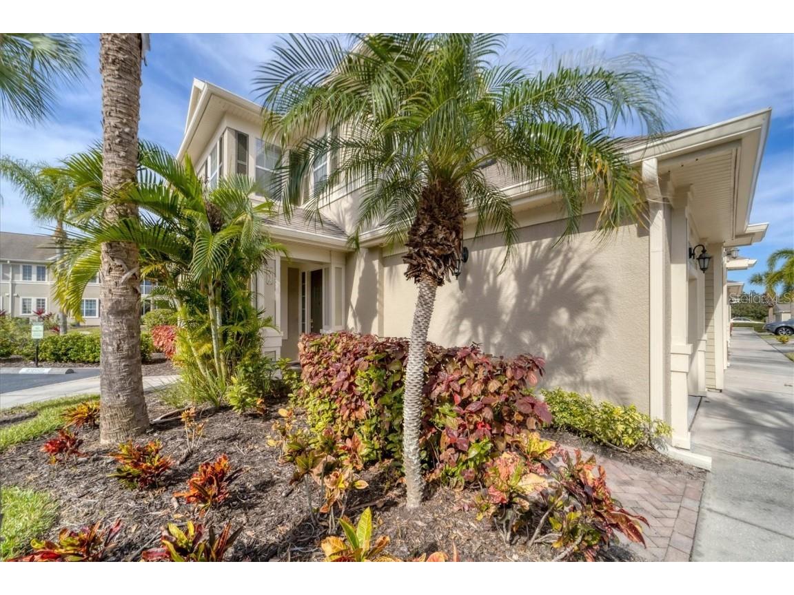 7956 St Simons Street #7956 University Park FL 34201 A4592706 image1