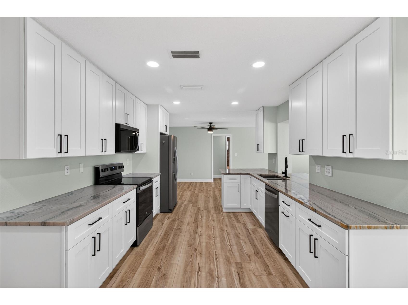 7957 10th Avenue S Saint Petersburg FL 33707 - BOCA CIEGA BAY TB8512709 image13