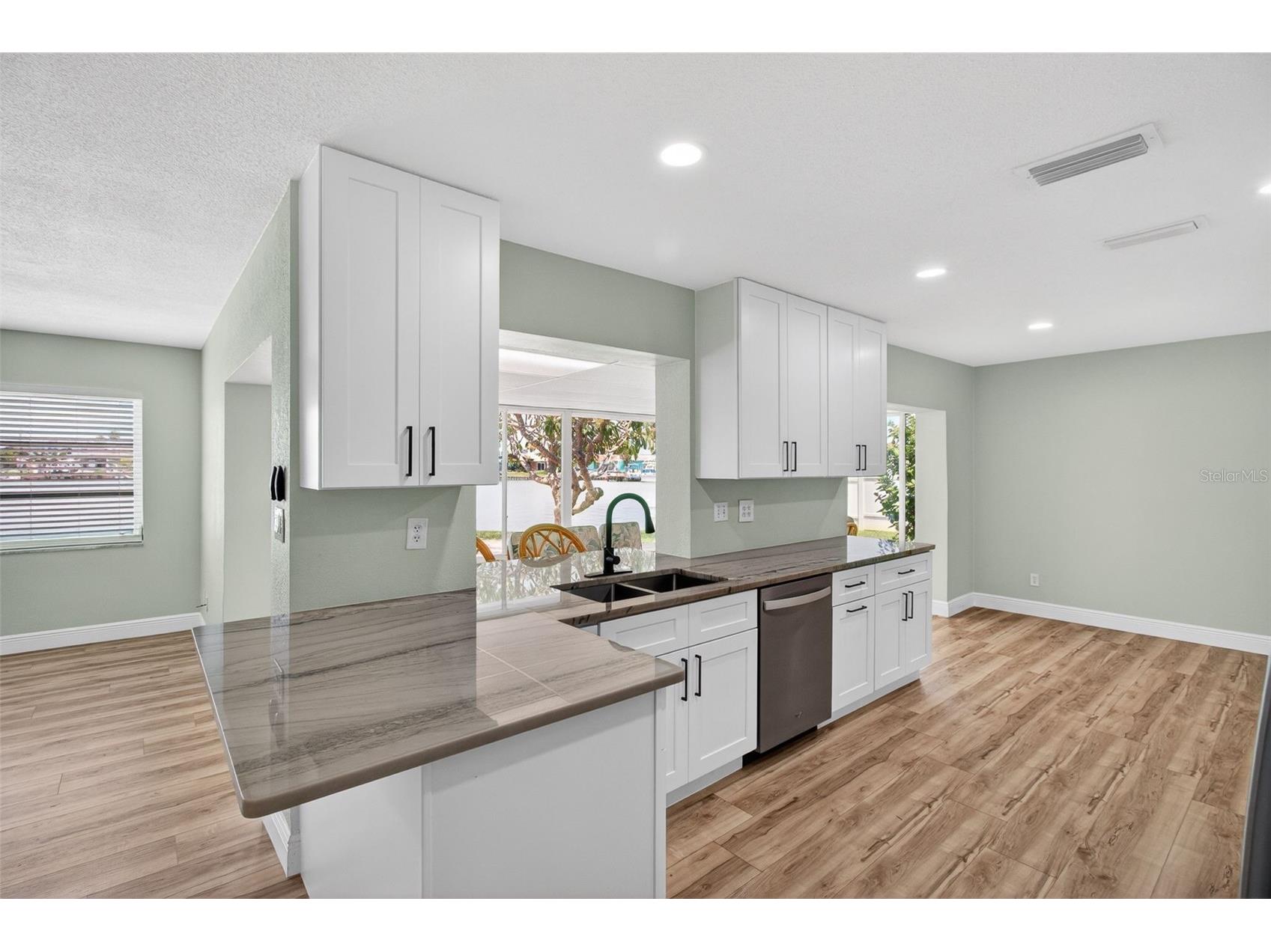 7957 10th Avenue S Saint Petersburg FL 33707 - BOCA CIEGA BAY TB8512709 image14