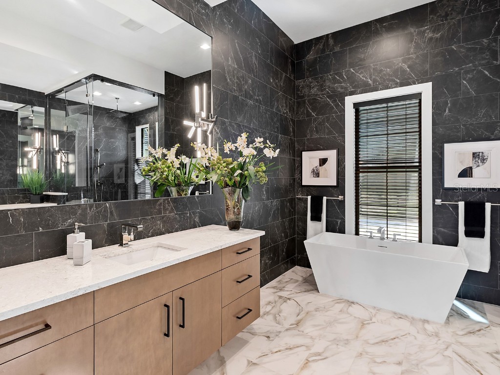 7958 Outboard Drive Sarasota FL 34240 A4673305 image36