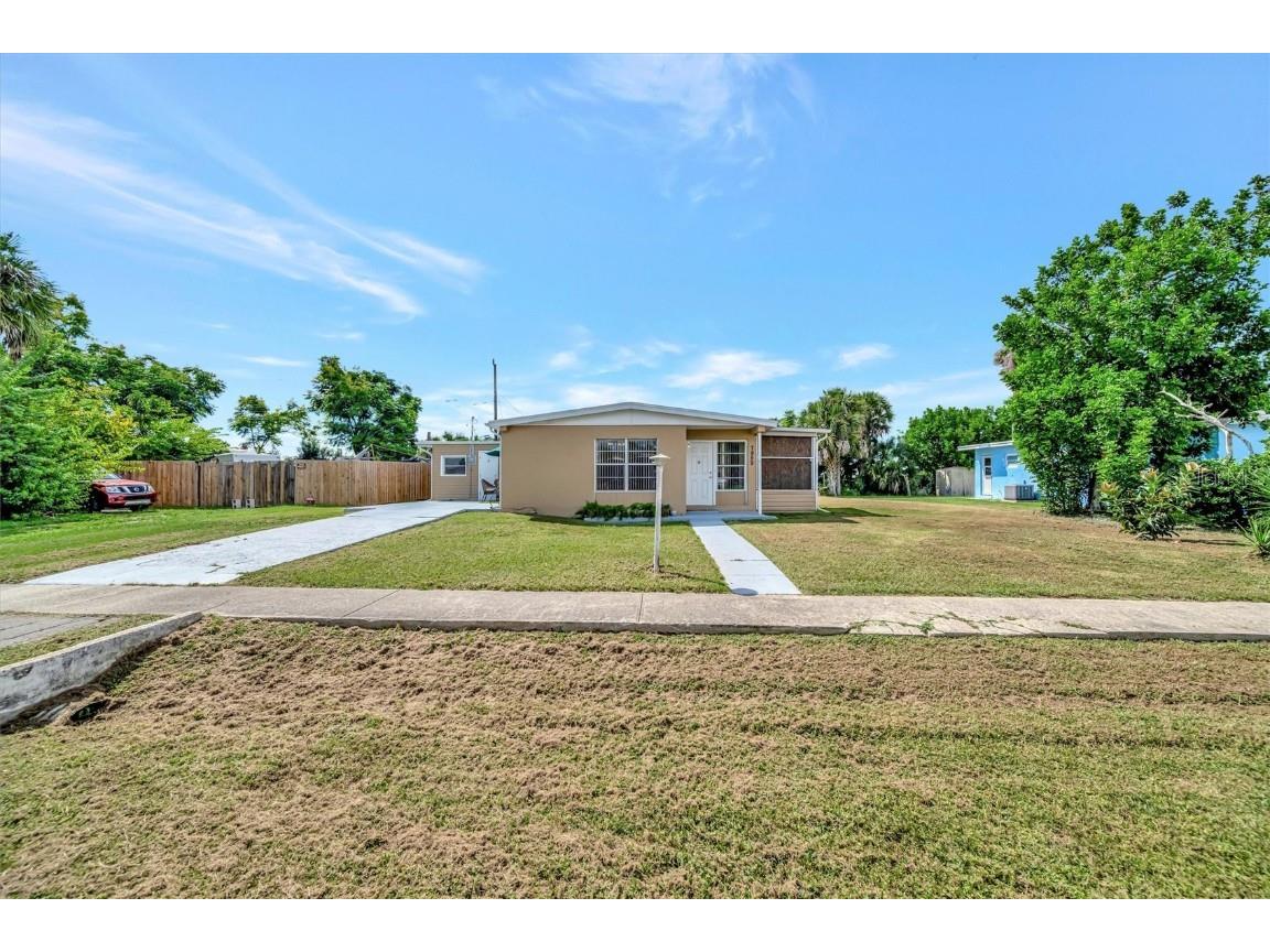 7959 Hyde Park Avenue North Port FL 34287 A4666432 image1