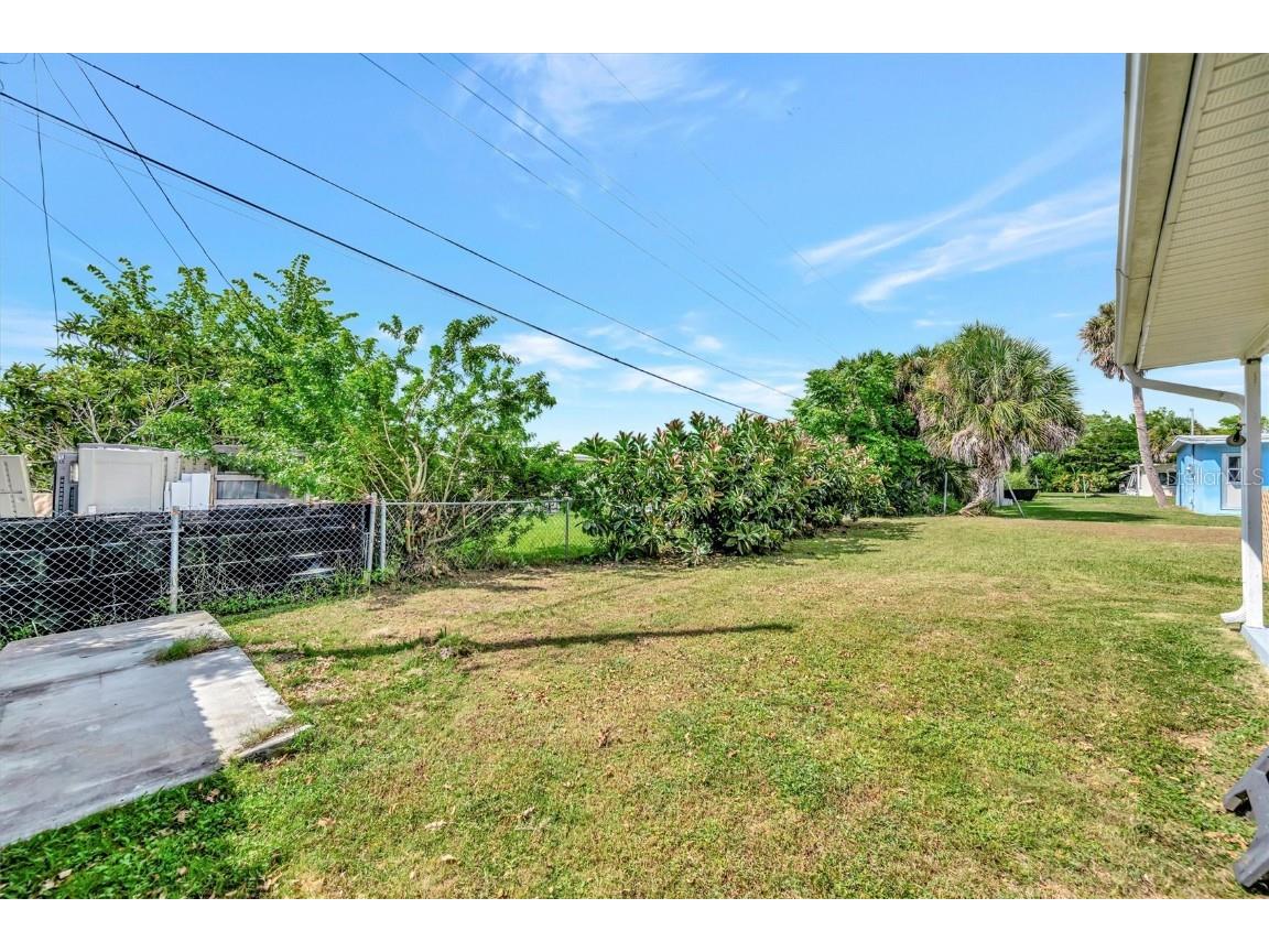 7959 Hyde Park Avenue North Port FL 34287 A4666432 image12