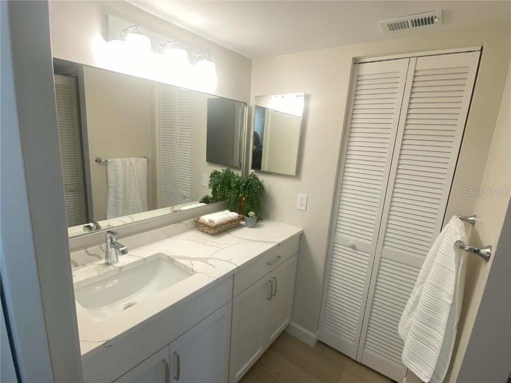 796 Bird Bay Way #BLD 30 Venice FL 34285 N6128302 image10