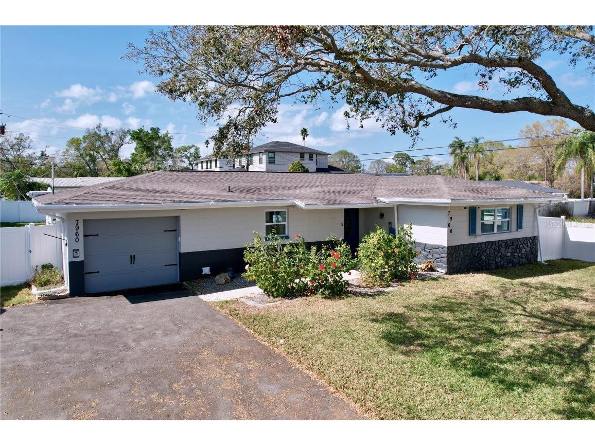 7960 2nd Street N Saint Petersburg FL 33702 TB8351285 image1