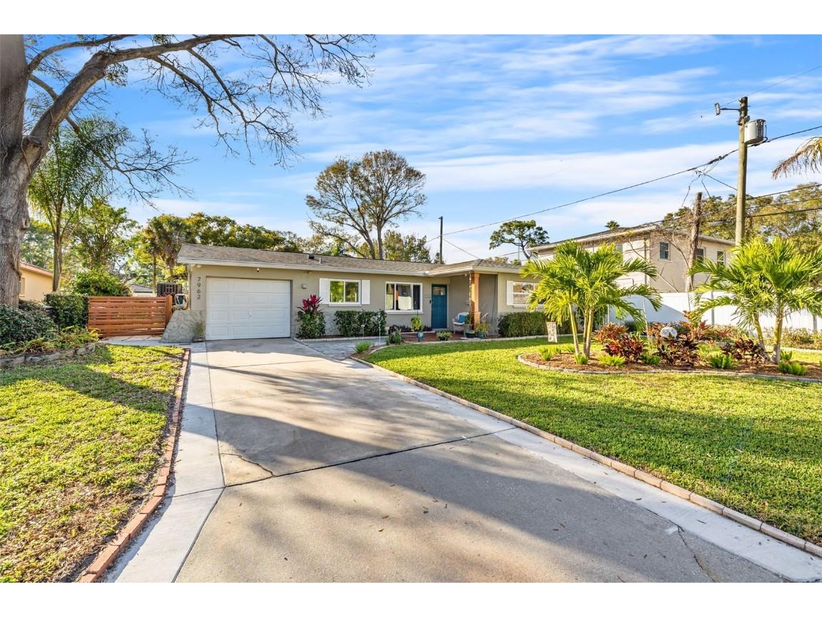 7962 2nd Way N Saint Petersburg FL 33702 U8226632 image1