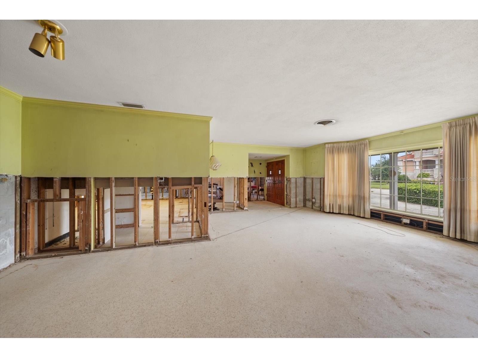 7962 9th Avenue S Saint Petersburg FL 33707 TB8517536 image11
