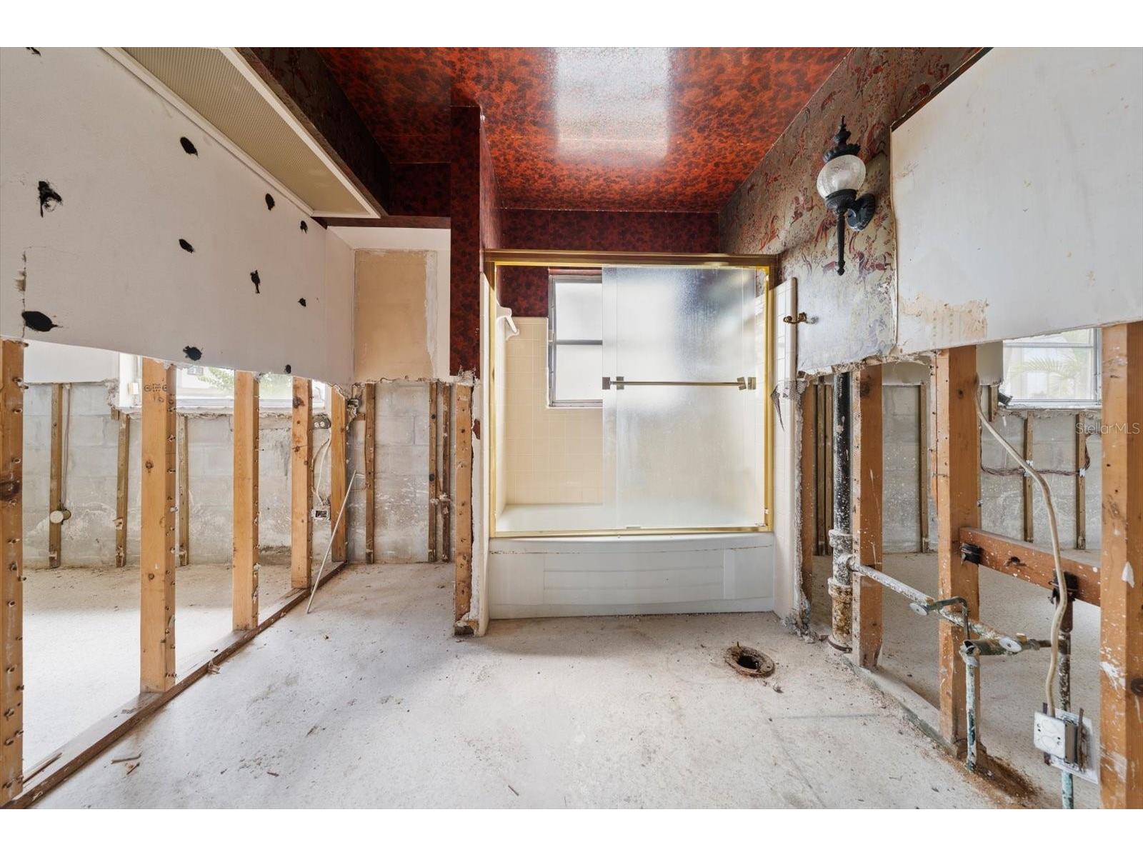 7962 9th Avenue S Saint Petersburg FL 33707 TB8517536 image13