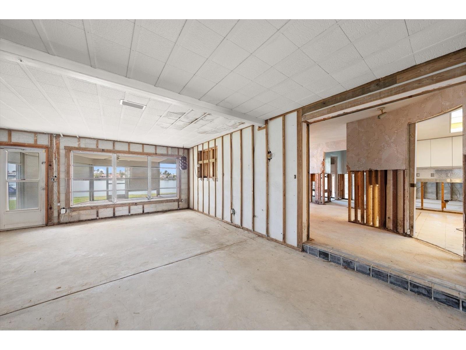 7962 9th Avenue S Saint Petersburg FL 33707 TB8517536 image20