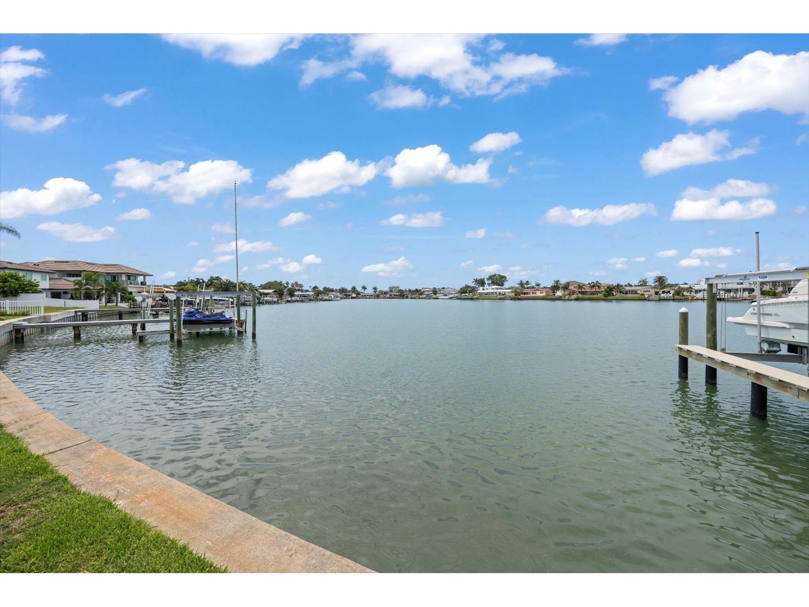 7962 9th Avenue S Saint Petersburg FL 33707 TB8517536 image25