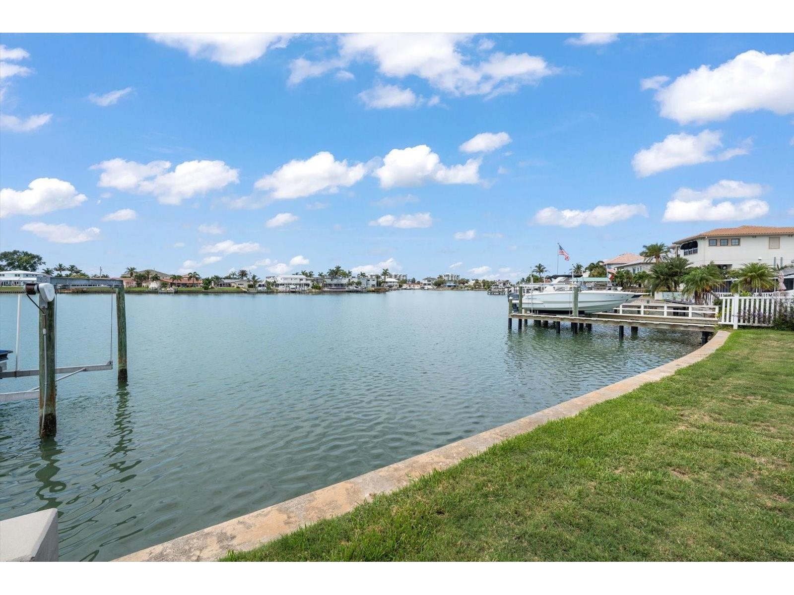 7962 9th Avenue S Saint Petersburg FL 33707 TB8517536 image26