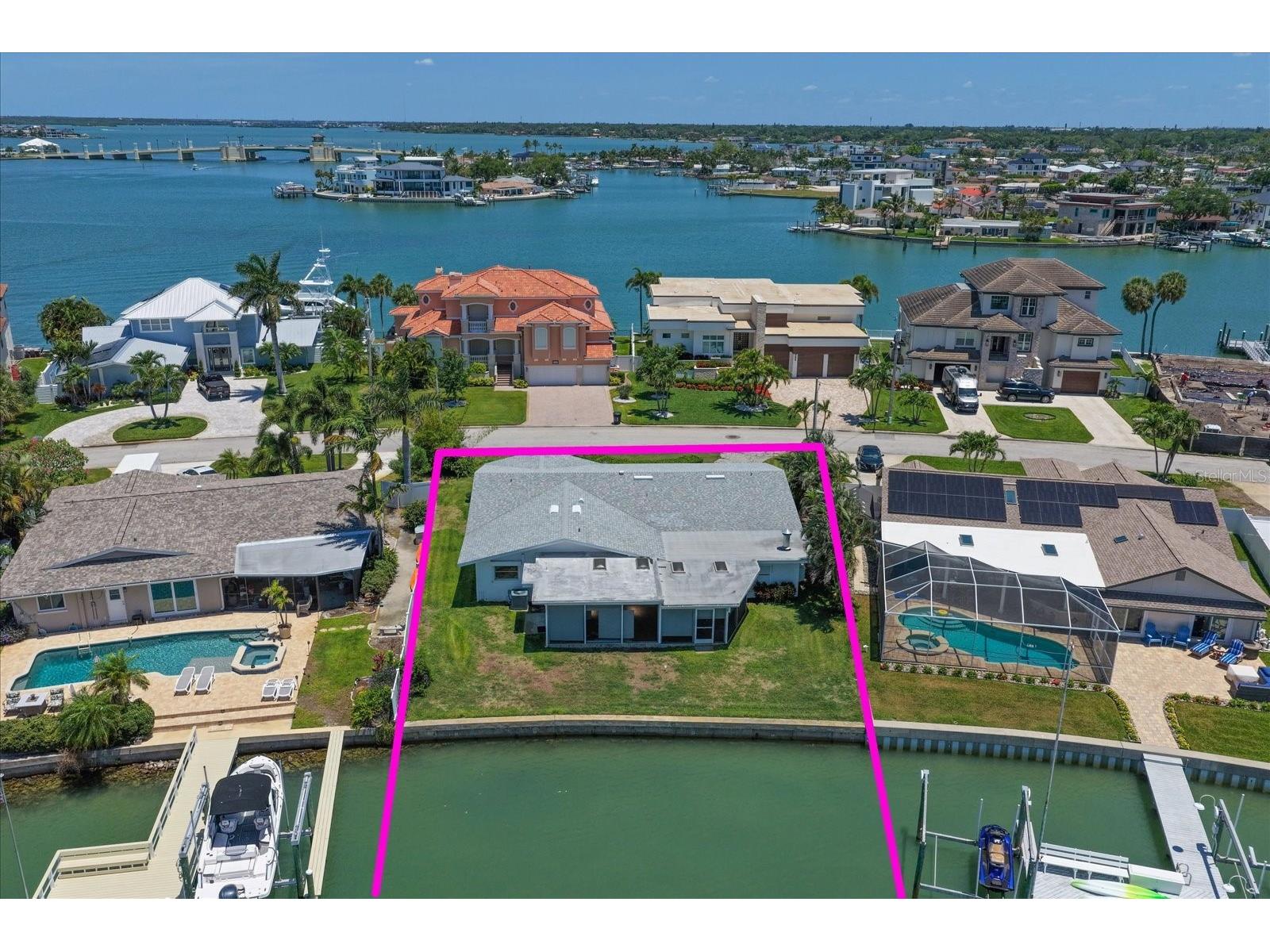 7962 9th Avenue S Saint Petersburg FL 33707 TB8517536 image3