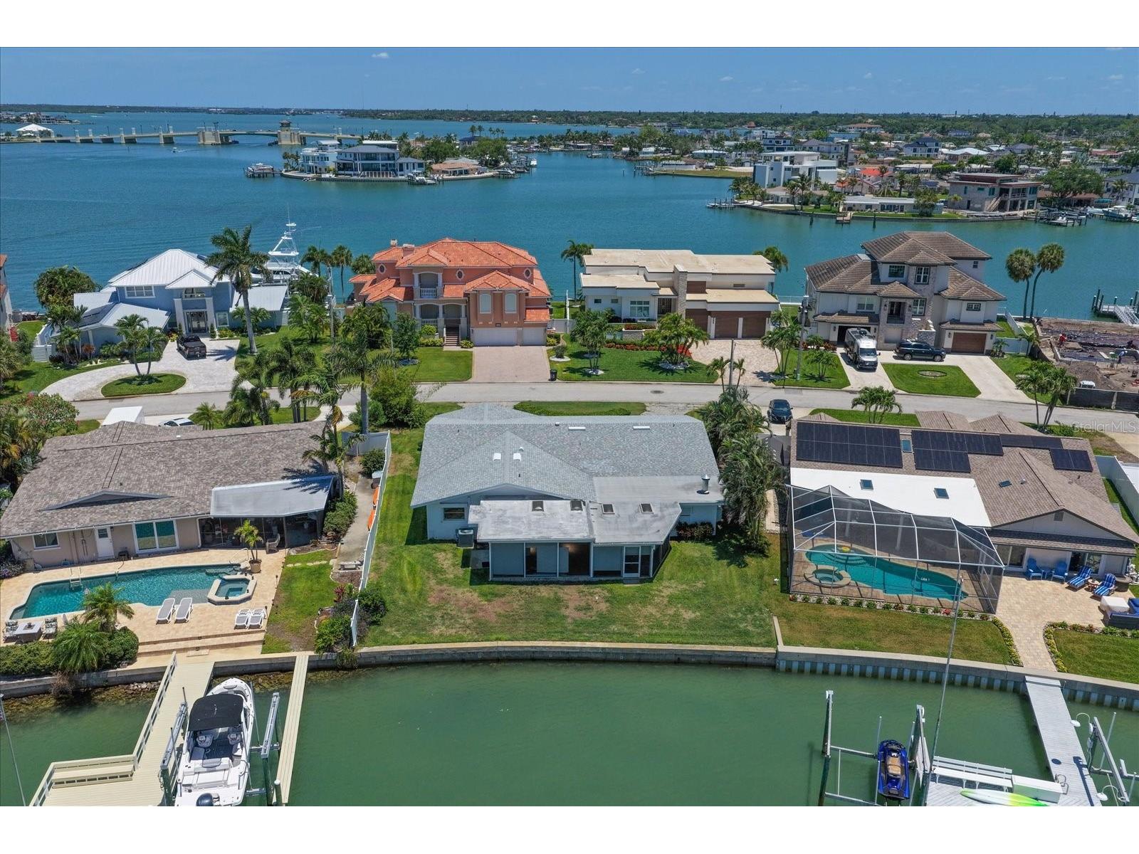 7962 9th Avenue S Saint Petersburg FL 33707 TB8517536 image5