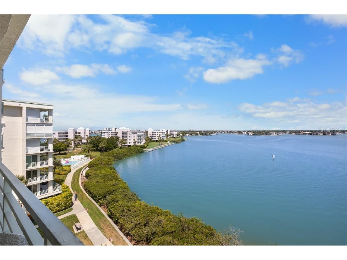 7963 Sailboat Key Boulevard S #503 South Pasadena FL 33707 - BOCA CIEGA BAY/INTRACOASTAL U8239021 image1