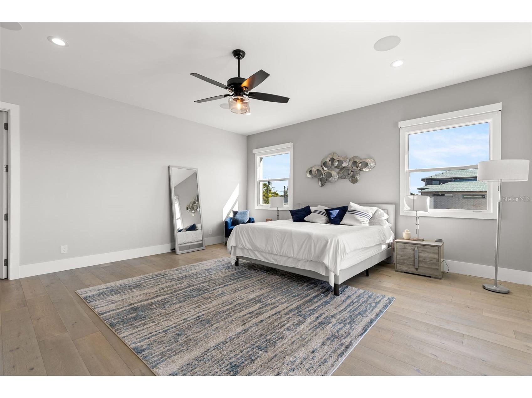 7966 1st Avenue S Saint Petersburg FL 33707 TB8471037 image13