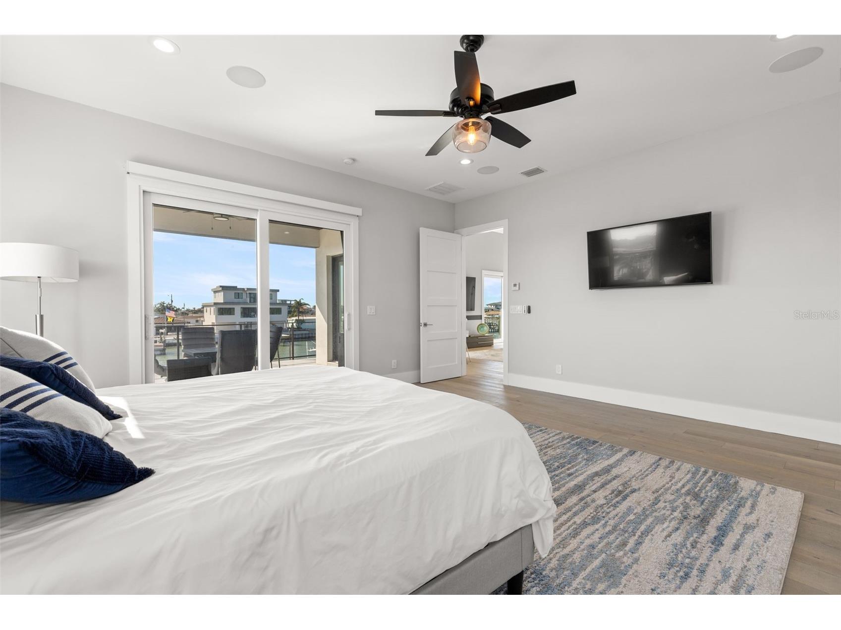 7966 1st Avenue S Saint Petersburg FL 33707 TB8471037 image14