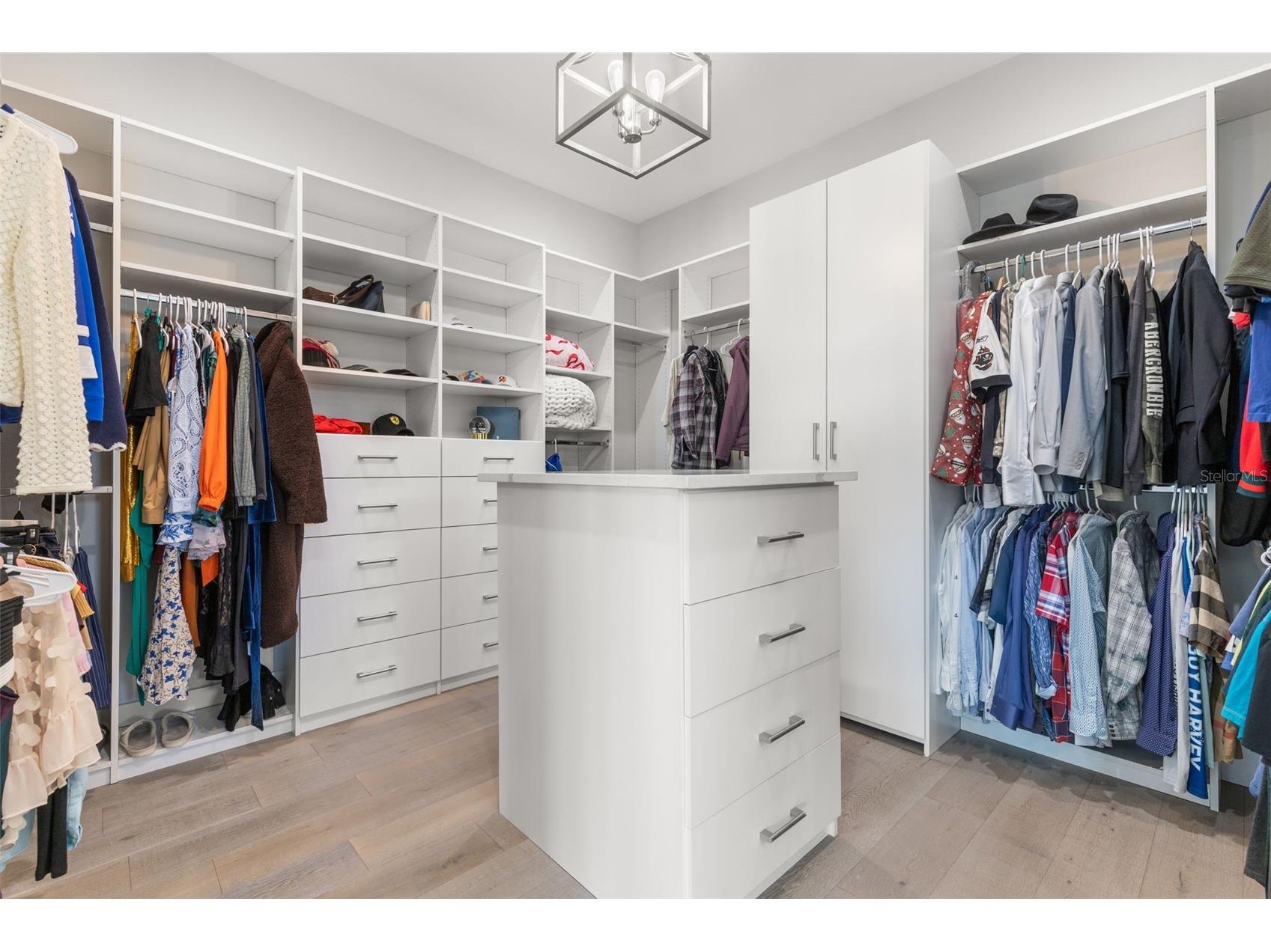7966 1st Avenue S Saint Petersburg FL 33707 TB8471037 image15