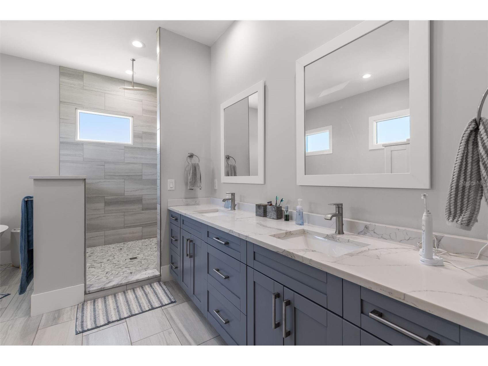 7966 1st Avenue S Saint Petersburg FL 33707 TB8471037 image16