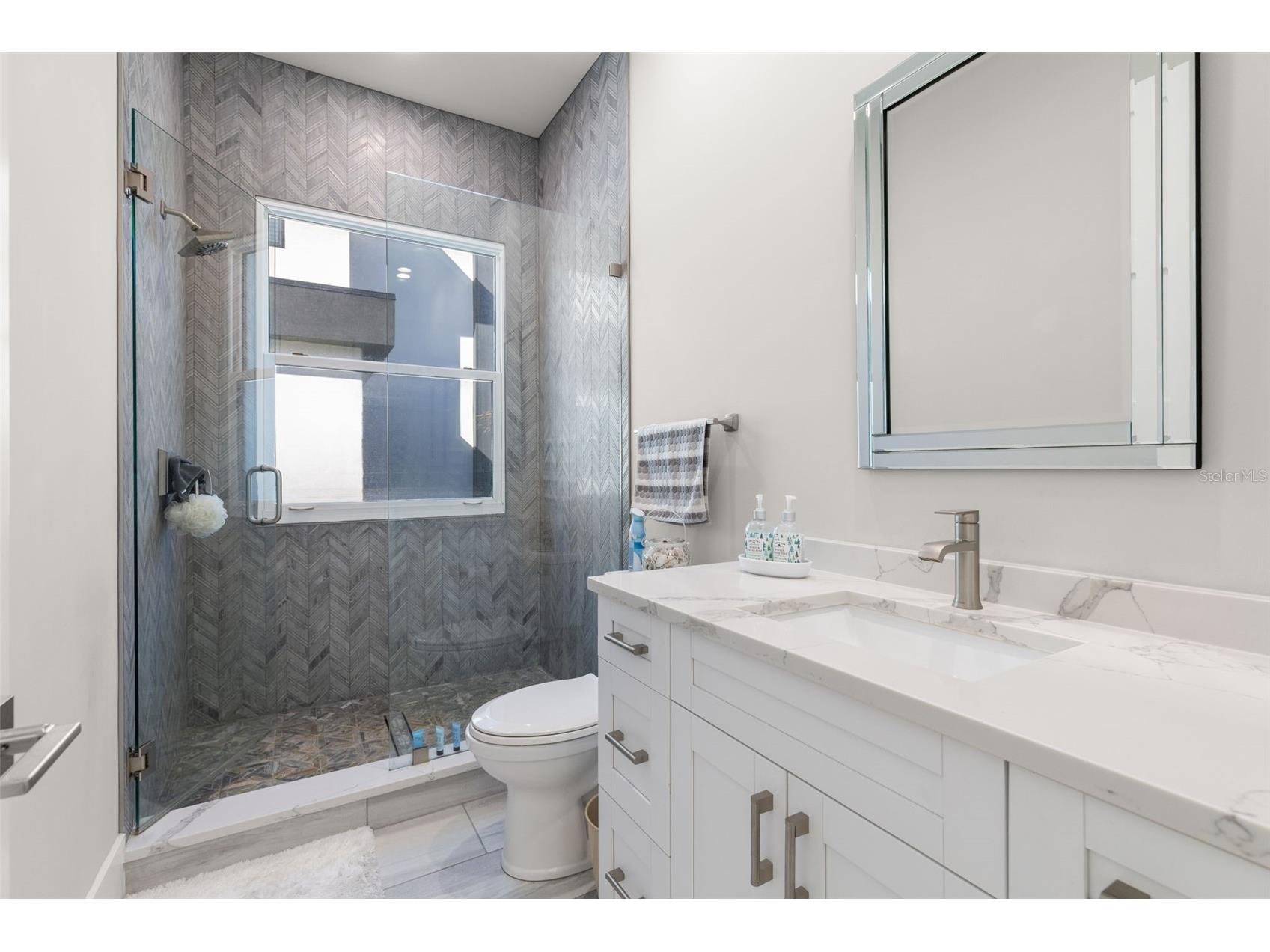 7966 1st Avenue S Saint Petersburg FL 33707 TB8471037 image21